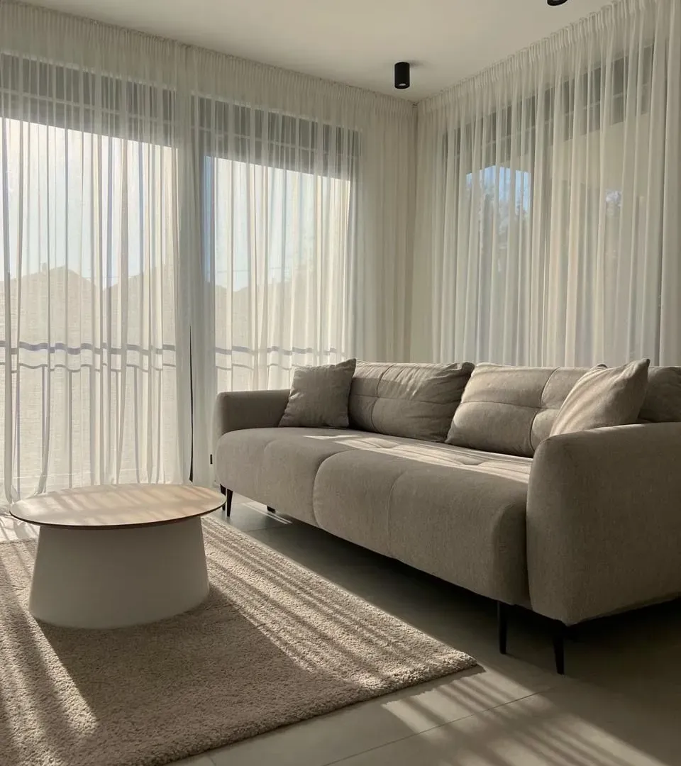 Izdavanje, dvosoban stan, 70m², Gradiošnica, Tivat