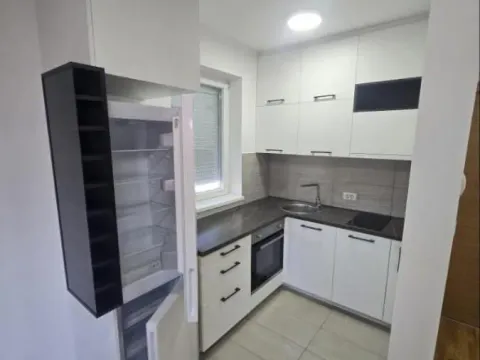 Izdavanje, poslovni prostor, 42m², Telep, Novi Sad Sve Podlokacije - image 5
