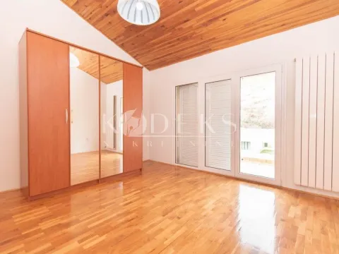 Izdavanje, kuća, 300m², Rogami, Podgorica - image 3