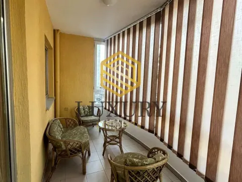 Izdavanje, trosoban stan, 120m², Pobrežje, Podgorica - image 10