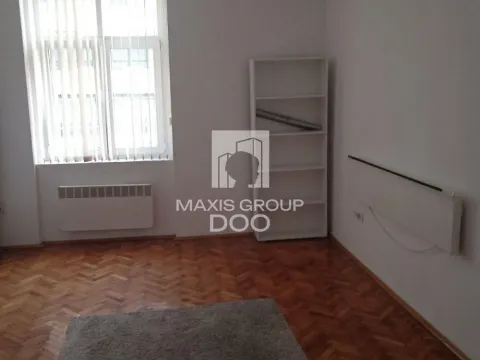 Izdavanje, poslovni prostor, 64m², Savski Venac, Beograd - image 2