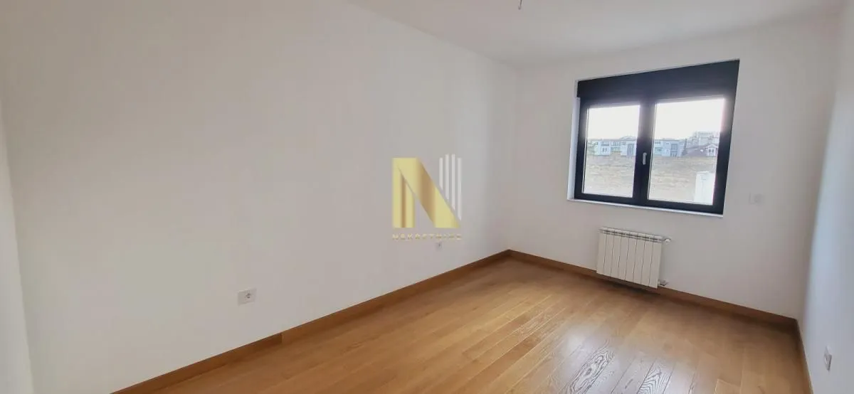 Prodaja, trosoban stan, 86m², Centar, Novi Sad