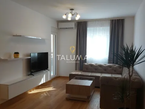 Izdavanje, jednosoban stan, 48m², City Kvart, Podgorica
