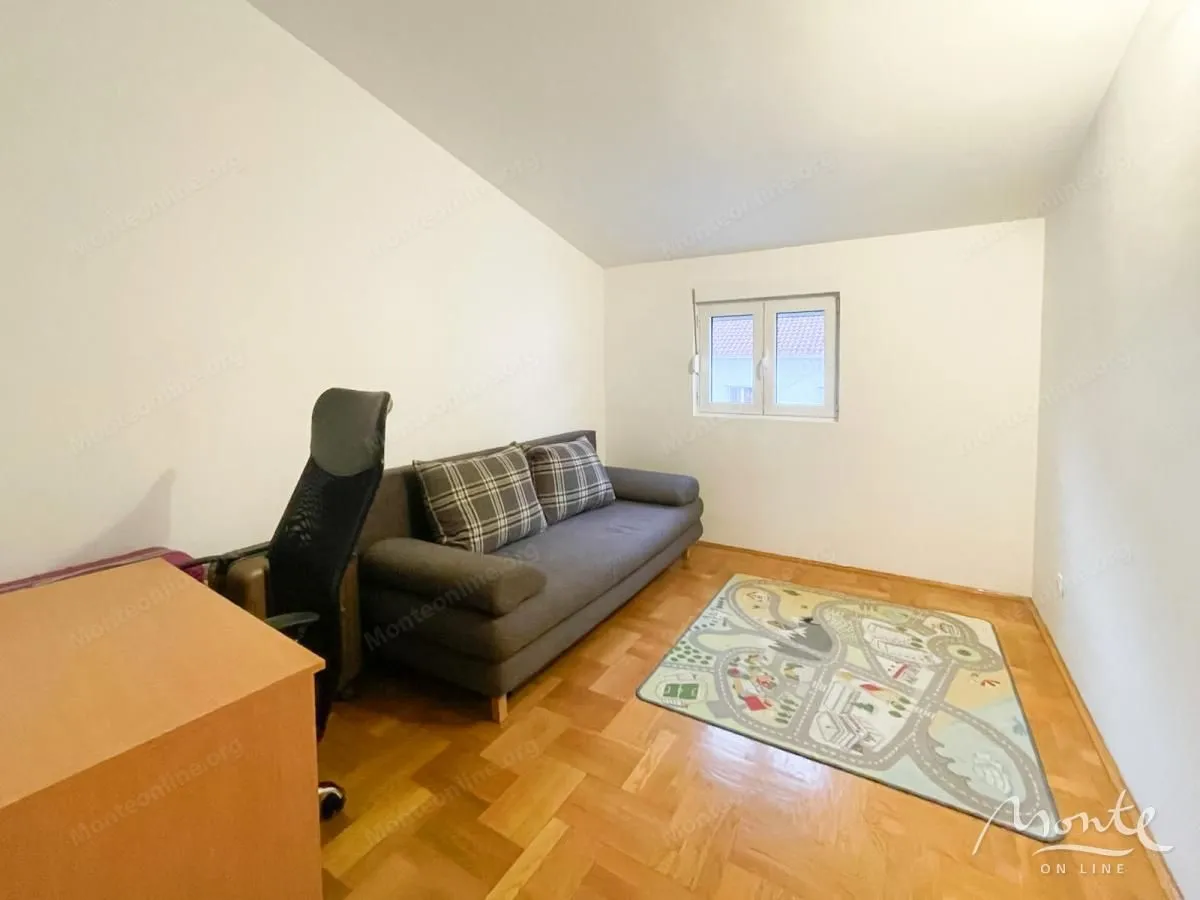 Prodaja, dvosoban stan, 83m², Igalo, Herceg Novi