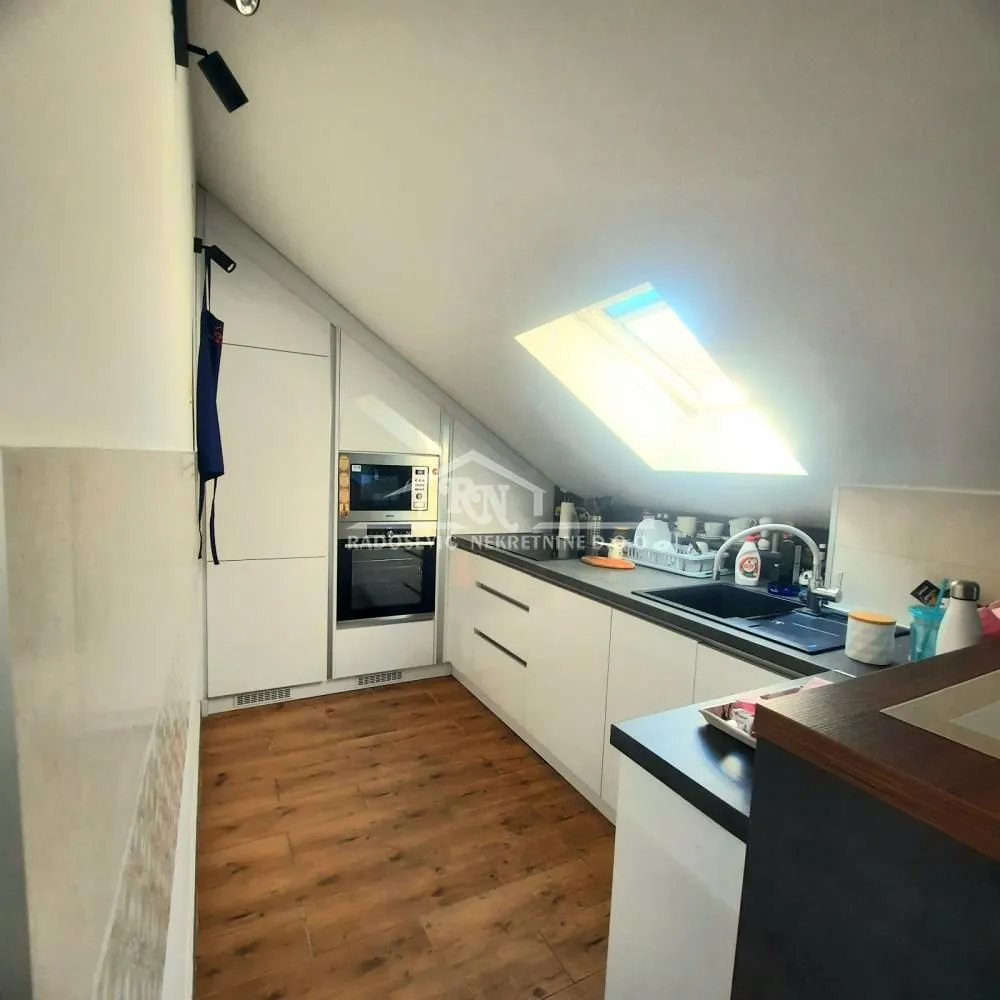 Prodaja, četvorosoban stan, 102m², Čukarica, Beograd