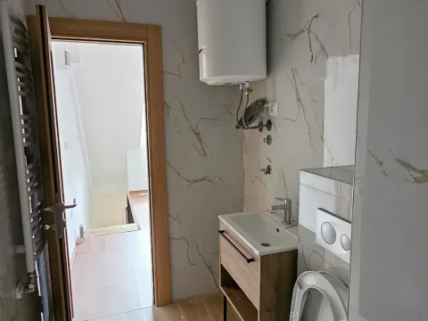 Prodaja, jednosoban stan, 53m², Centar, Kolašin - image 7