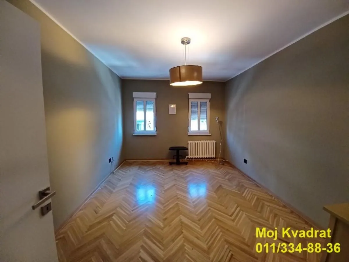 Izdavanje, trosoban stan, 80m², Slavija, Vračar Sve Podlokacije