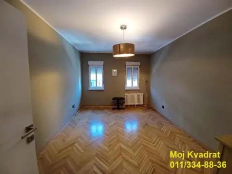 Izdavanje, trosoban stan, 80m², Slavija, Vračar Sve Podlokacije - image 11