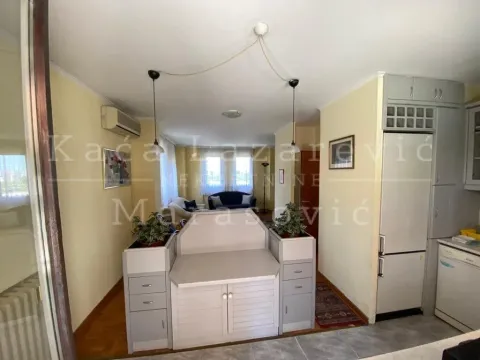 Prodaja, dvosoban stan, 102m², Senjak, Beograd - image 2