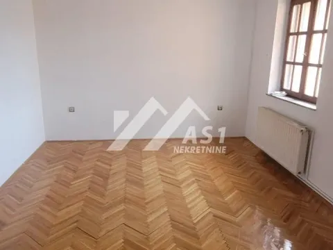 Izdavanje, kuća, 450m², Telep, Novi Sad Sve Podlokacije - image 6