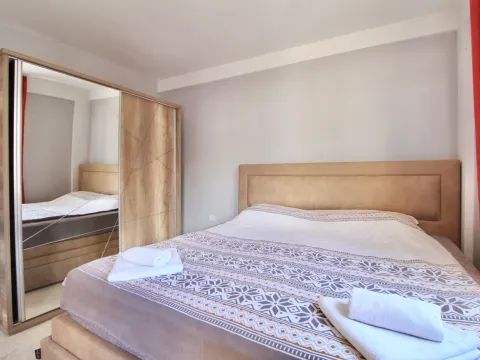 Rent, one bedroom apartment, 55m², Šušanj, Bar - image 8