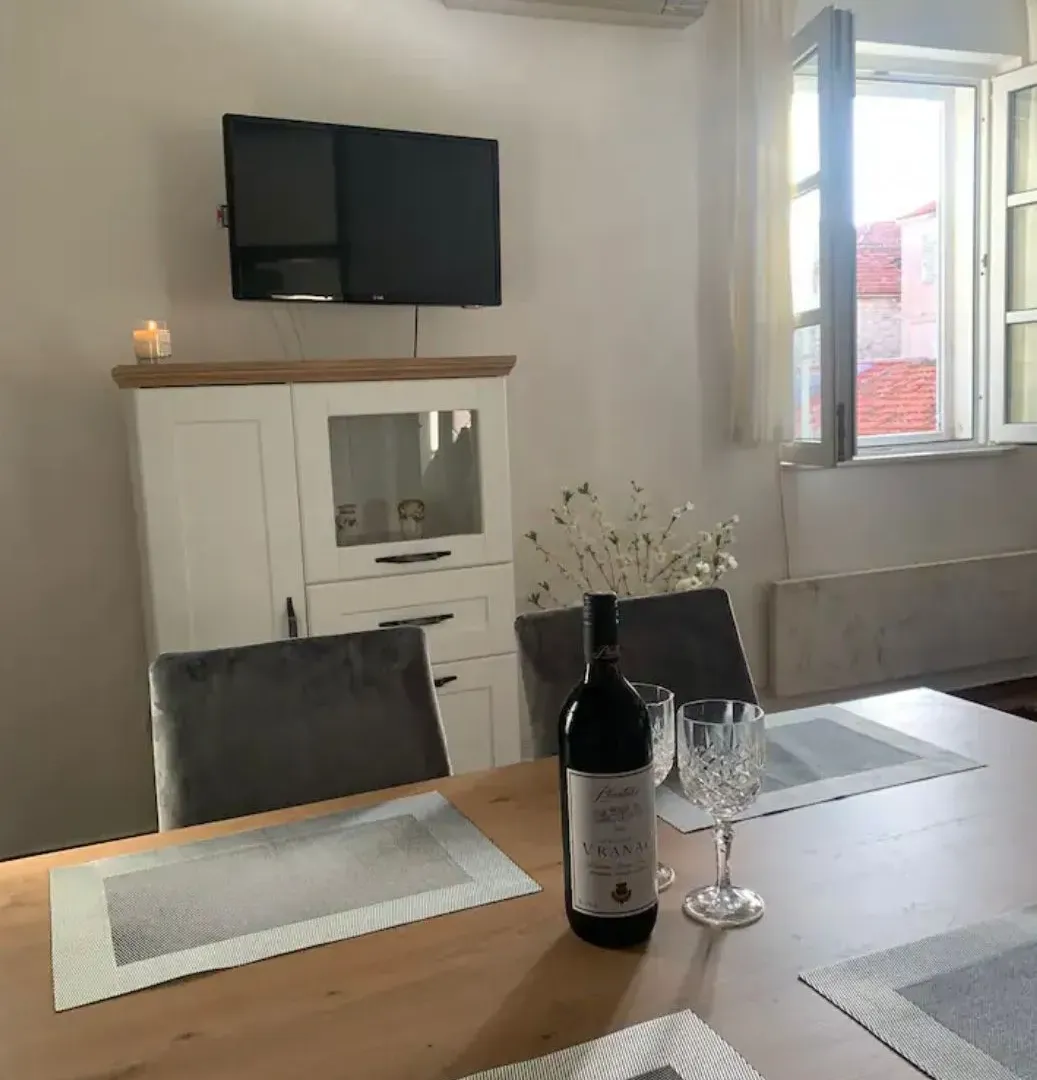 Prodaja, jednosoban stan, 48m², Stari Grad, Budva