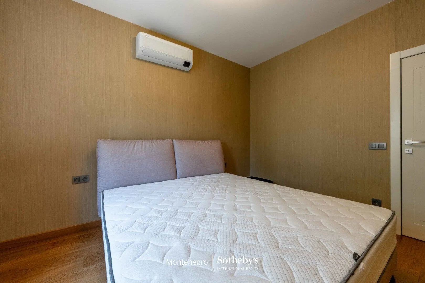 Prodaja, kuća, 261m², Rijeka Reževići, Budva
