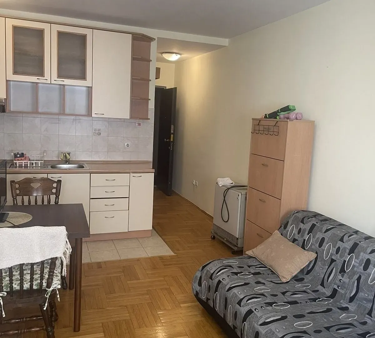 Izdavanje, stan, 21m², Preko Morače, Podgorica