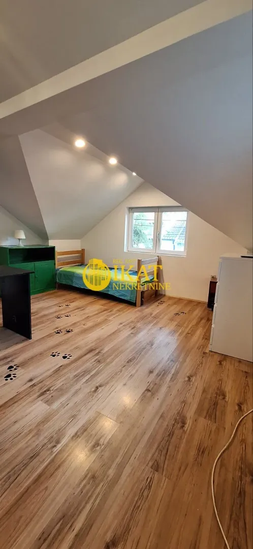 Izdavanje, dvosoban stan, 65m², Zemun Gardoš, Zemun Sve Podlokacije