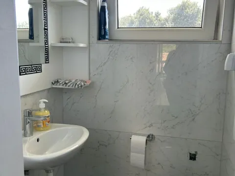 Rent, three bedroom apartment, 120m², Donja Lastva, Tivat - image 12