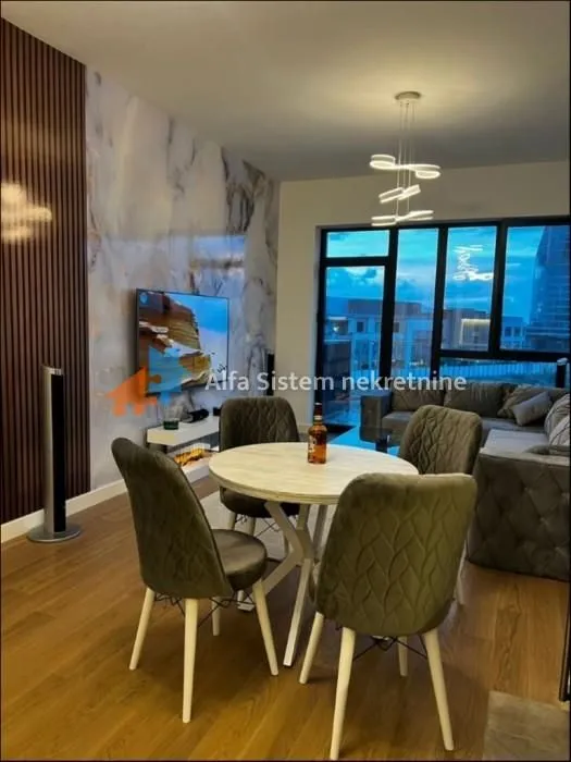 Izdavanje, dvosoban stan, 55m², Savski Venac, Beograd