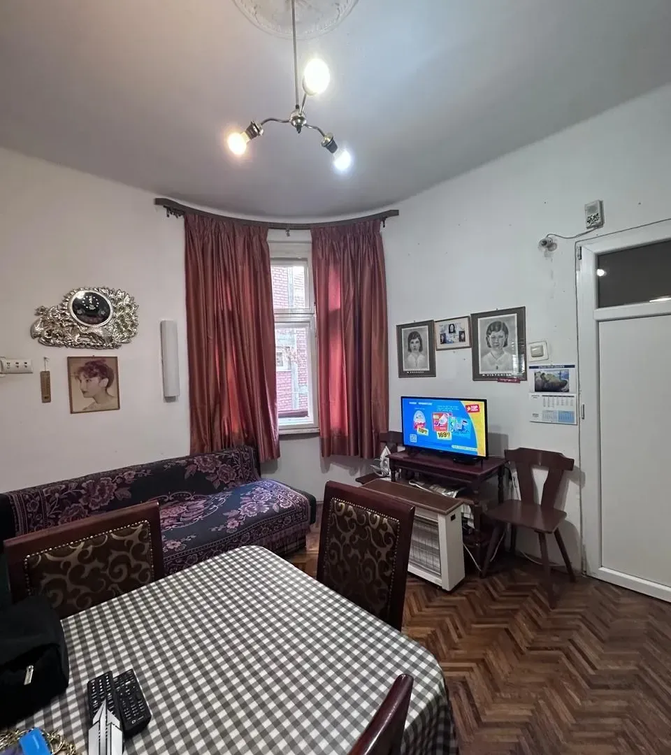 Prodaja, dvosoban stan, 46m², Kalenić Pijaca, Vračar Sve Podlokacije
