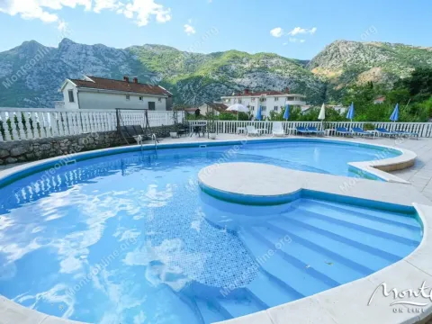 Sale, three bedroom apartment, 130m², Risan, Kotor - image 7