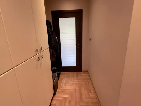 Izdavanje, četvorosoban stan, 97m², Zvezdara Sve Podlokacije, Beograd - image 14