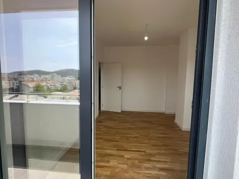 Prodaja, stan, 110m², Bar, Crna Gora - image 10