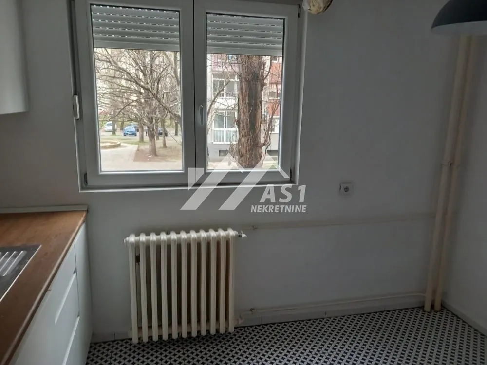 Prodaja, jednosoban stan, 31m², Bulevar Oslobodjenja, Novi Sad Sve Podlokacije