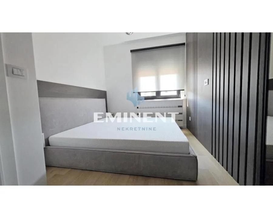 Rent, three bedroom apartment, 80m², Savski Venac, Beograd