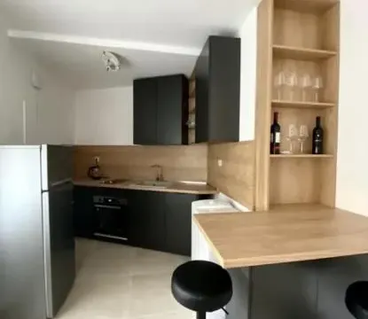 Izdavanje, jednosoban stan, 31m², Tivat, Crna Gora - image 8
