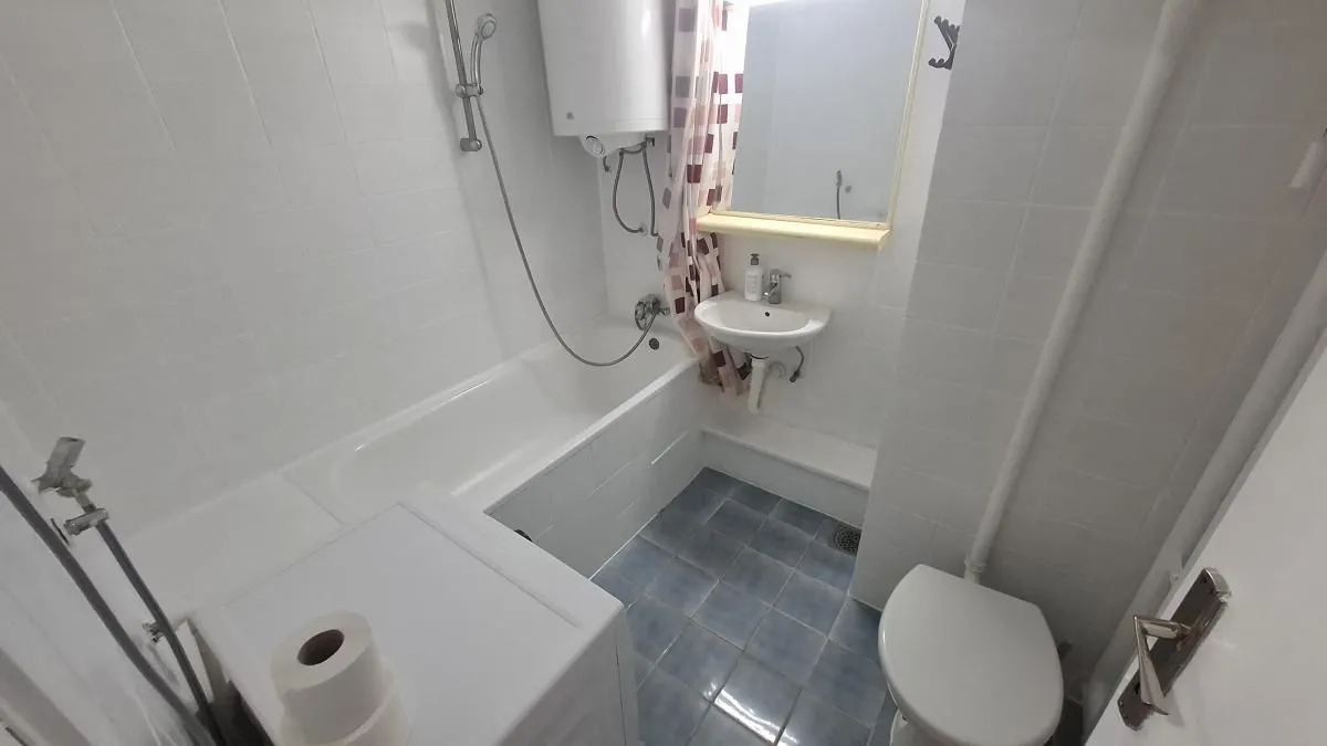 Izdavanje, jednosoban stan, 35m², Bulevar Oslobodjenja, Novi Sad Sve Podlokacije