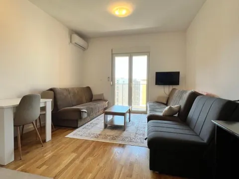 Prodaja, garsonjera, 30m², Zabjelo, Podgorica
