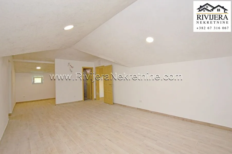 Prodaja, kuća, 267m², Sutorina, Herceg Novi