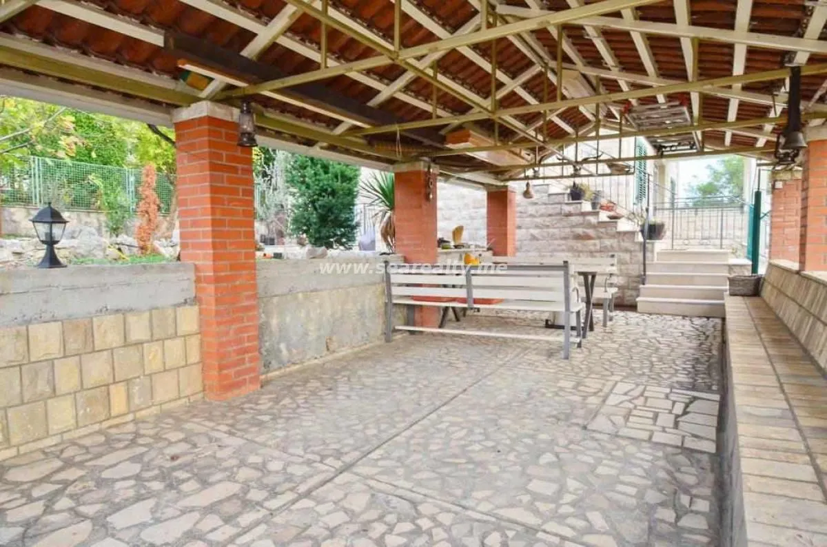 Prodaja, kuća, 105m², Tivat, Crna Gora