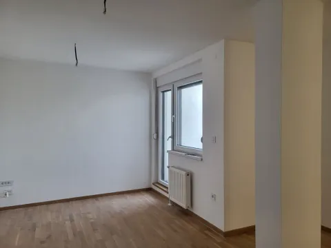 Prodaja, četvorosoban stan, 87m², Bulevar patrijarha Pavla, Novi Sad Sve Podlokacije - image 7