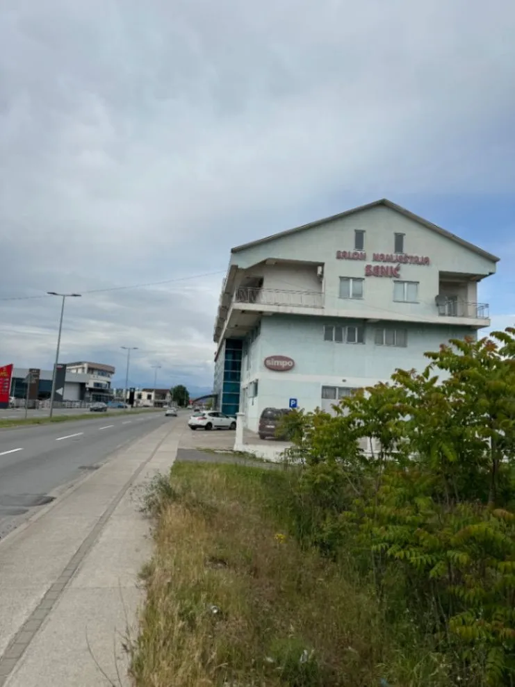 Rent, office space, 2500m², Zeta, Podgorica