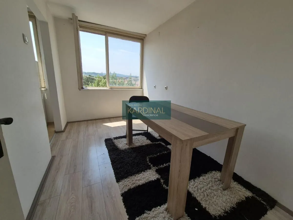 Prodaja, dvosoban stan, 60m², Kajsijar, Jagodina