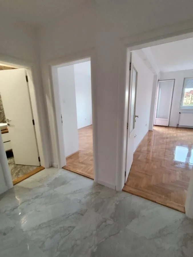 Prodaja, dvosoban stan, 45m², Nova Detelinara, Novi Sad Sve Podlokacije