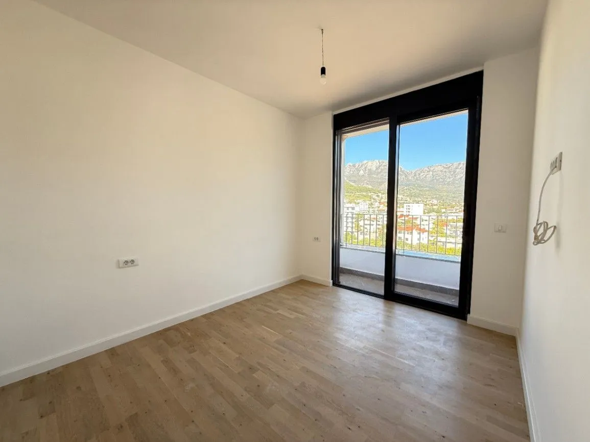 Sale, three bedroom apartment, 73m², Ilino, Bar