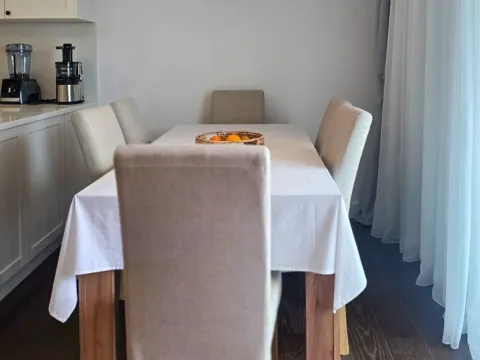 Izdavanje, dvosoban stan, 80m², Tivat, Crna Gora - image 4