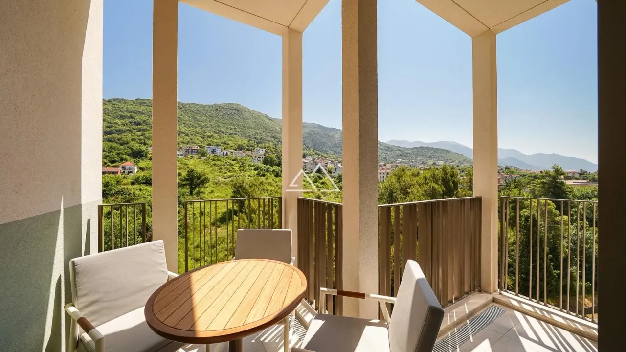 Sale, two bedroom apartment, 91m², Centar, Tivat