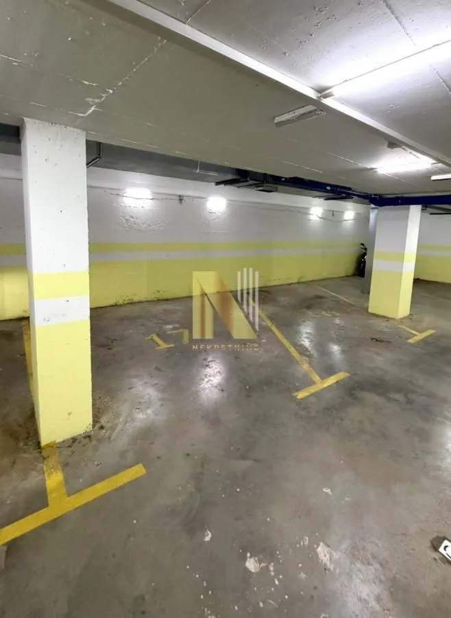 Prodaja, četvorosoban stan, 116m², Grbavica, Novi Sad Sve Podlokacije