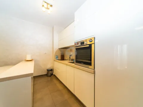 Rent, two bedroom apartment, 70m², City Kvart, Podgorica - image 6