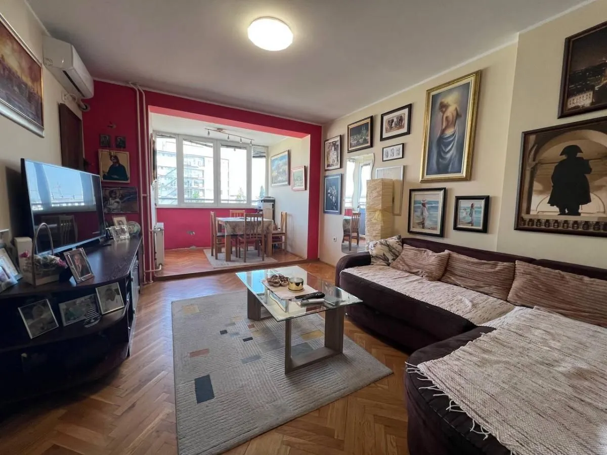 Prodaja, stan, 70m², Socijalno, Novi Sad Sve Podlokacije