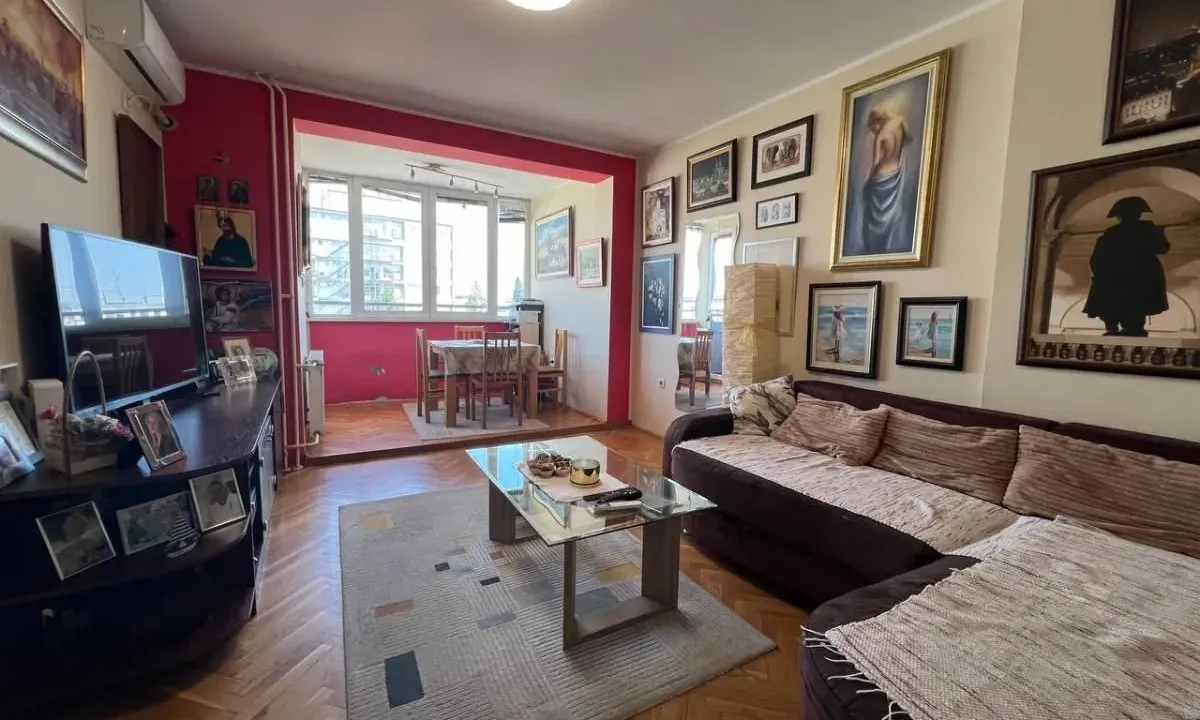 Sale, apartment, 70m², Socijalno, Novi Sad Sve Podlokacije