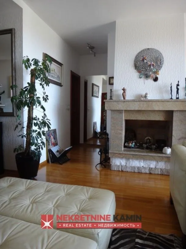 Sale, three bedroom apartment, 95m², Lazi, Budva
