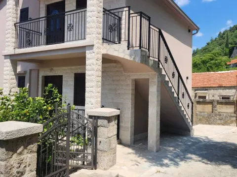 Rent, two bedroom apartment, 70m², Dub, Kotor - image 13