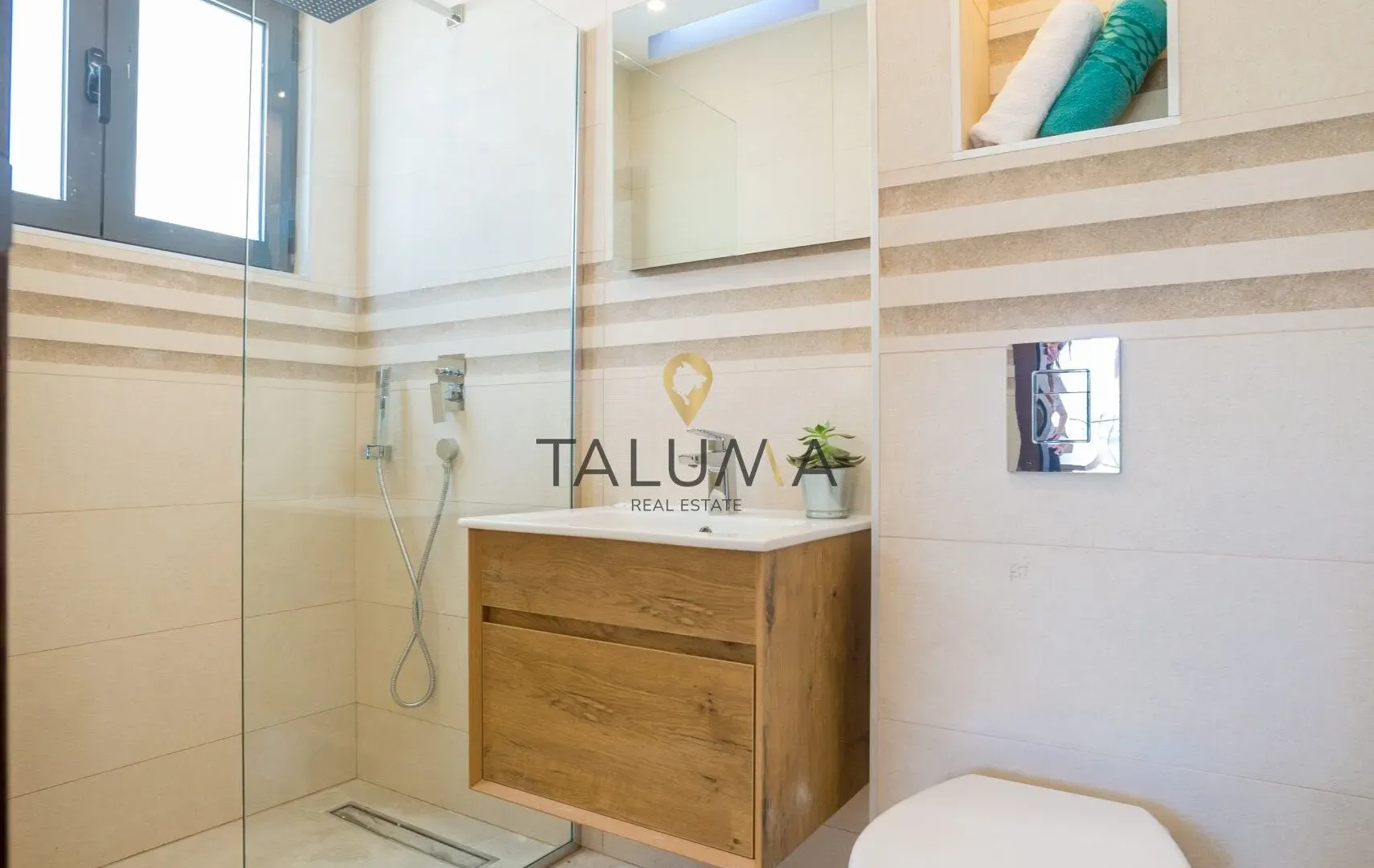 Sale, house, 170m², Ivanovići, Budva