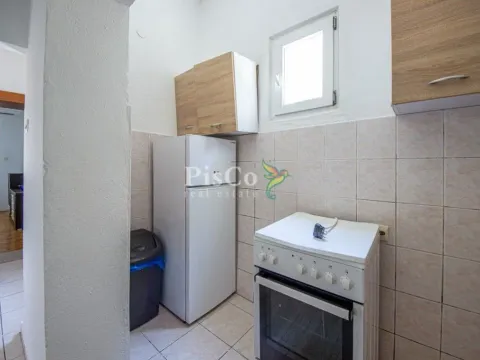 Izdavanje, dvosoban stan, 65m², Centar, Podgorica - image 9
