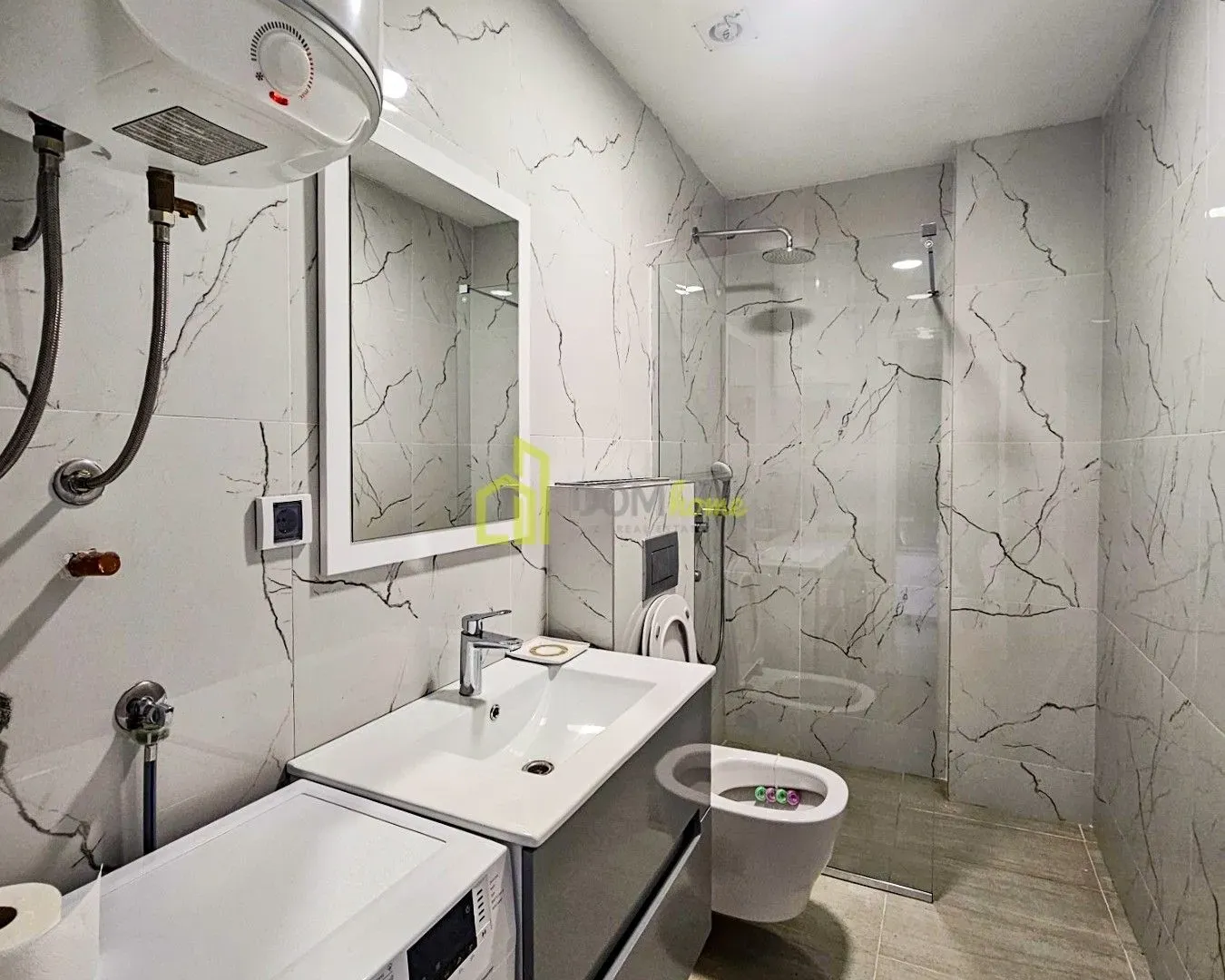 Izdavanje, stan, 45m², Tivat, Crna Gora