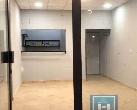 Izdavanje, poslovni prostor, 32m², Centar, Jagodina - image 2