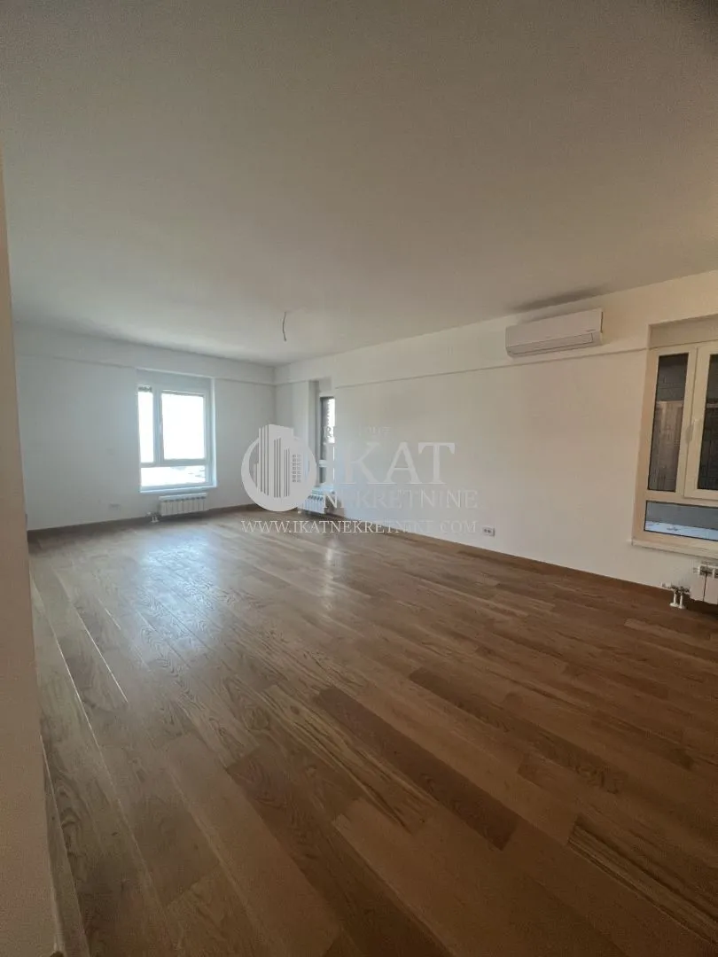 Sale, two bedroom apartment, 70m², Novi Beograd Blok 65, Novi Beograd Sve Podlokacije